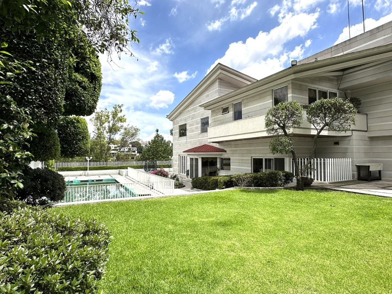 Casa en venta en Bosques de las Lomas