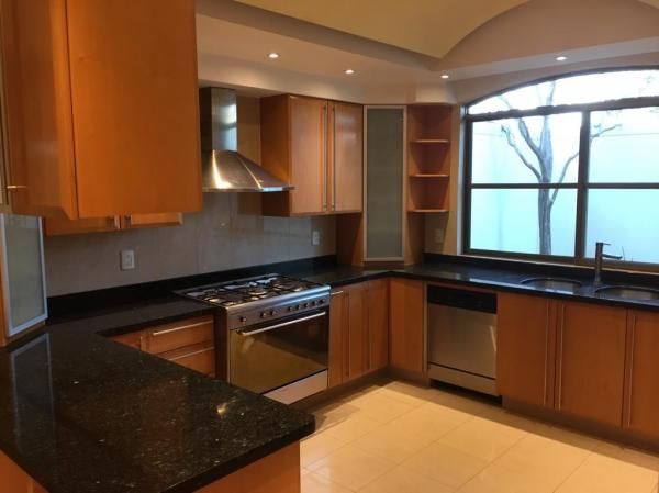   CASA RENTA PUERTA DE HIERRO