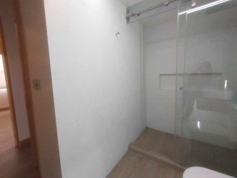 Renta Departamento En Grand Tower Valle, Piso 8 Vista Volcanes