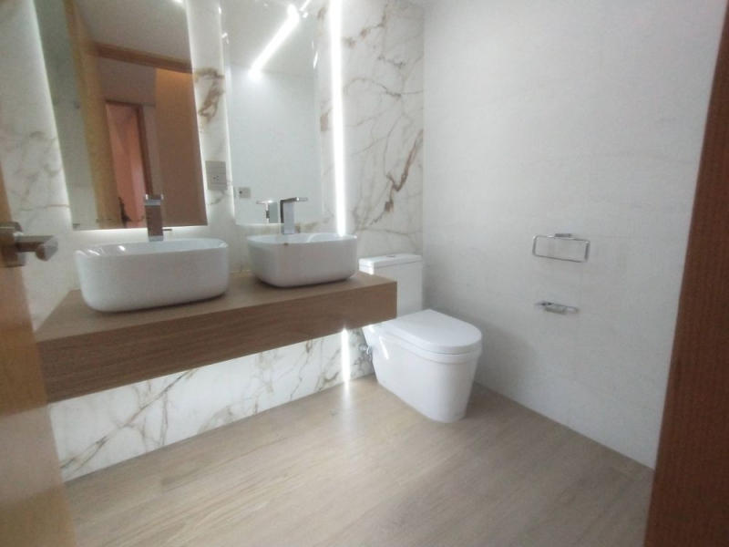 Renta Departamento En Grand Tower Valle, Piso 8 Vista Volcanes