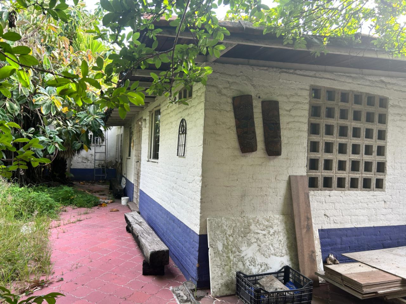 Terreno En Venta En El Colli Urbano