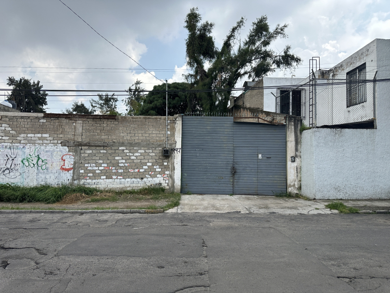 Terreno En Venta En El Colli Urbano