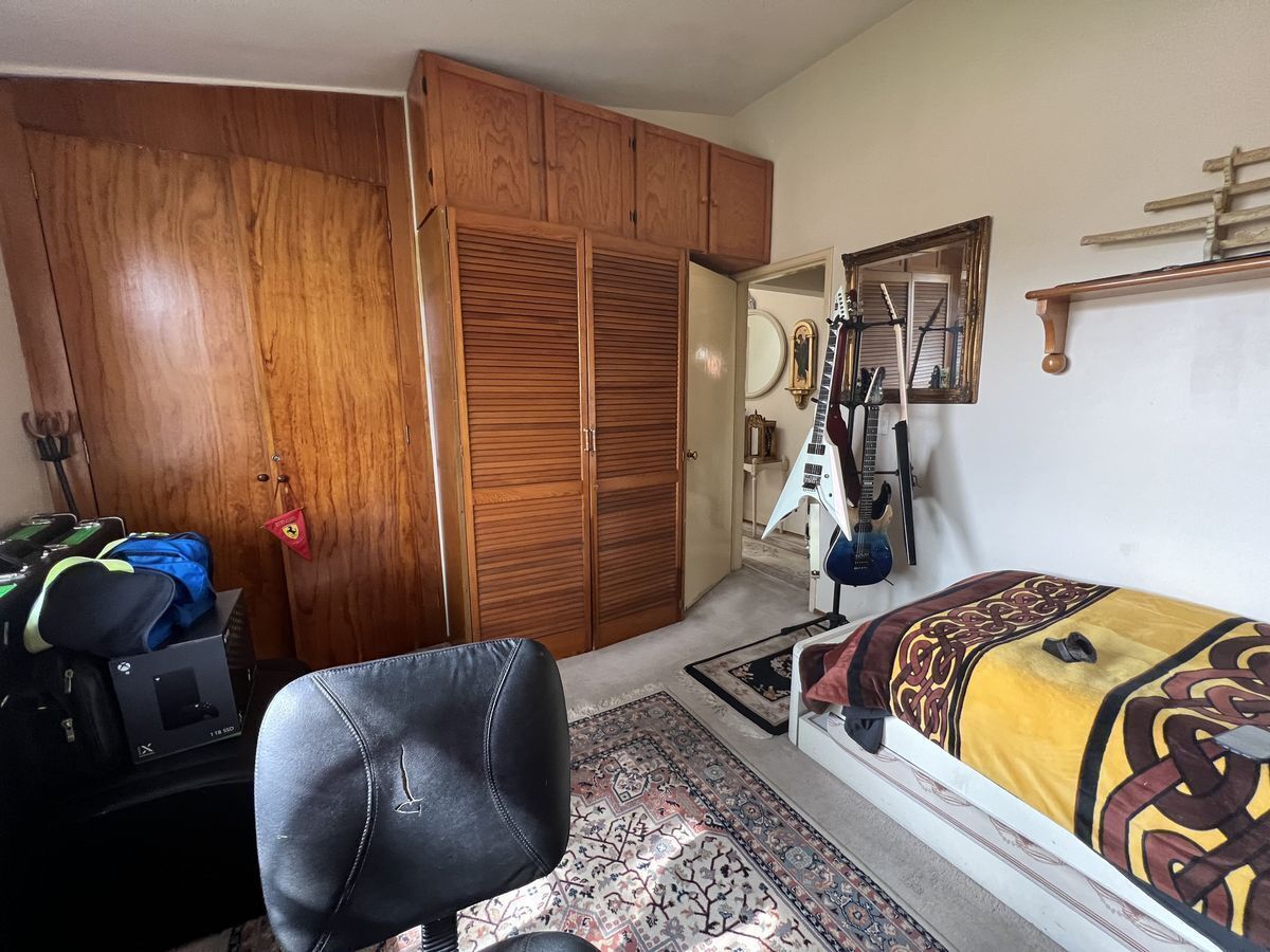 Venta casa en Lomas del Sol con doble vigilancia