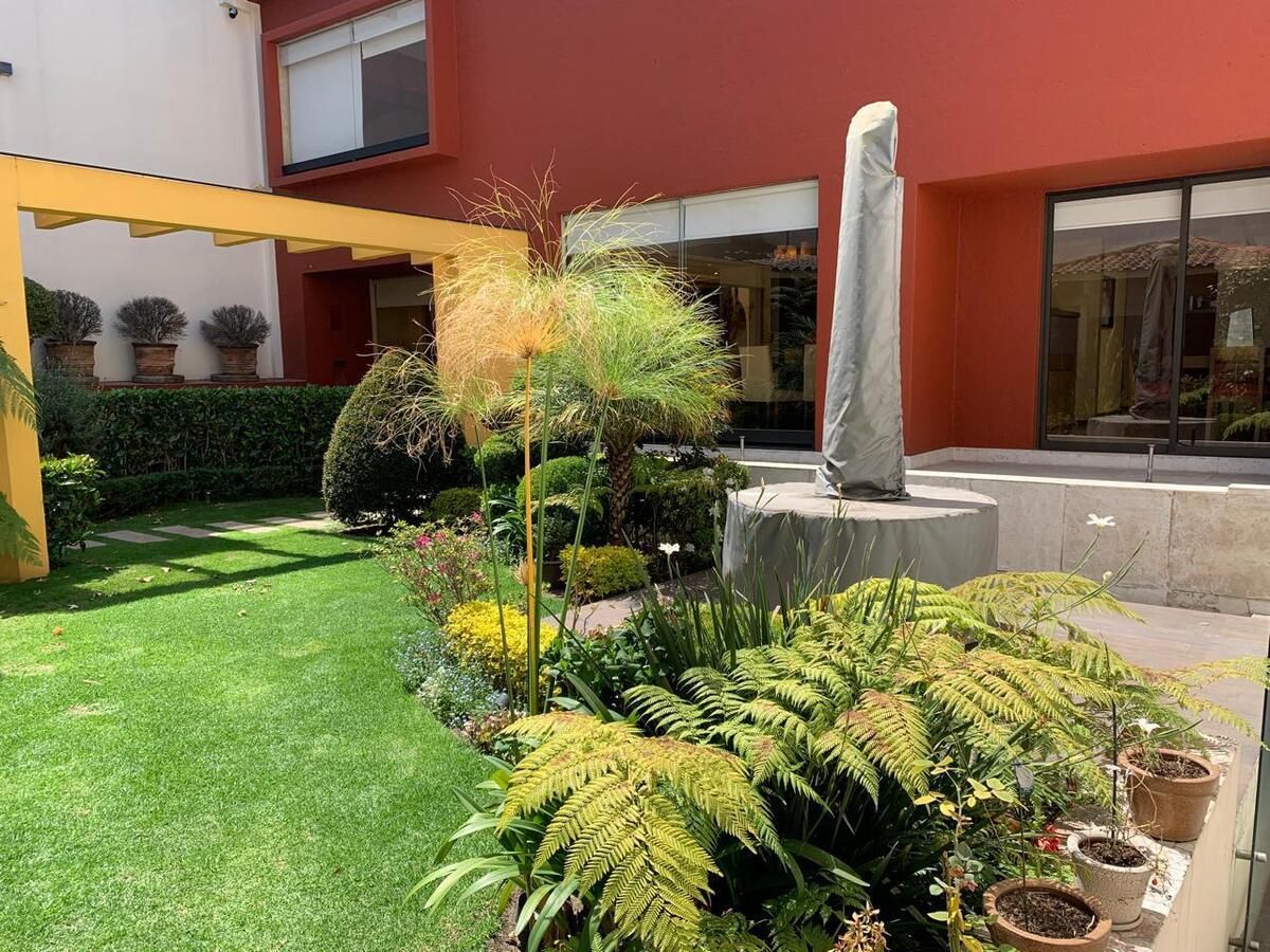 VENTA CASA EN PRIVADA LOMAS DE LAS PALMAS