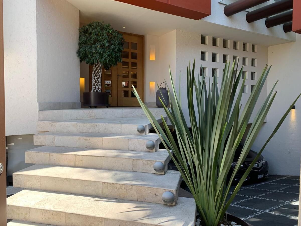 VENTA CASA EN PRIVADA LOMAS DE LAS PALMAS