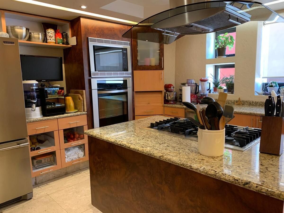VENTA CASA EN PRIVADA LOMAS DE LAS PALMAS