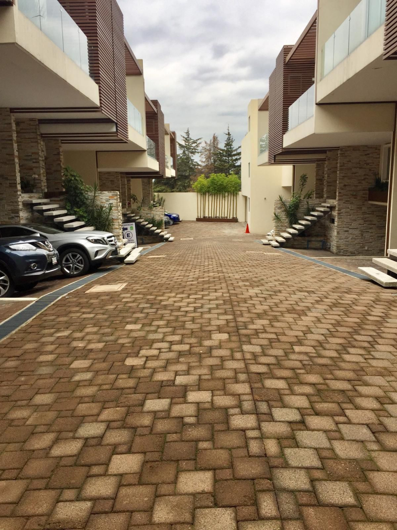 VENTA CASA EN PRIVADA - AV. JUÁREZ - CONTADERO 