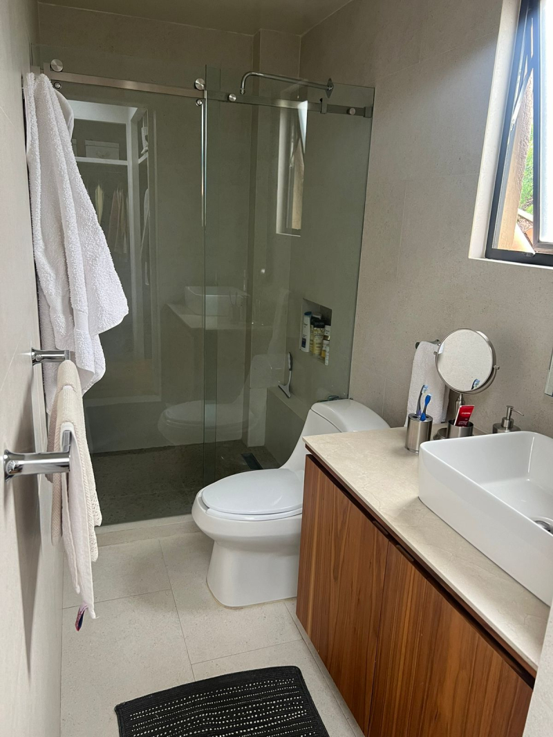 VENTA CASA EN PRIVADA - LOMA LARGA - VISTAHERMOSA 