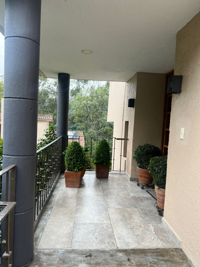 VENTA CASA EN PRIVADA - LOMA LARGA - VISTAHERMOSA 