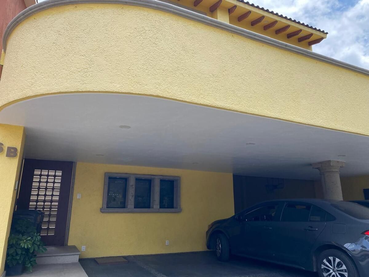 VENTA CASA EN CONDOMINIO BOSQUES DE LAS LOMAS
