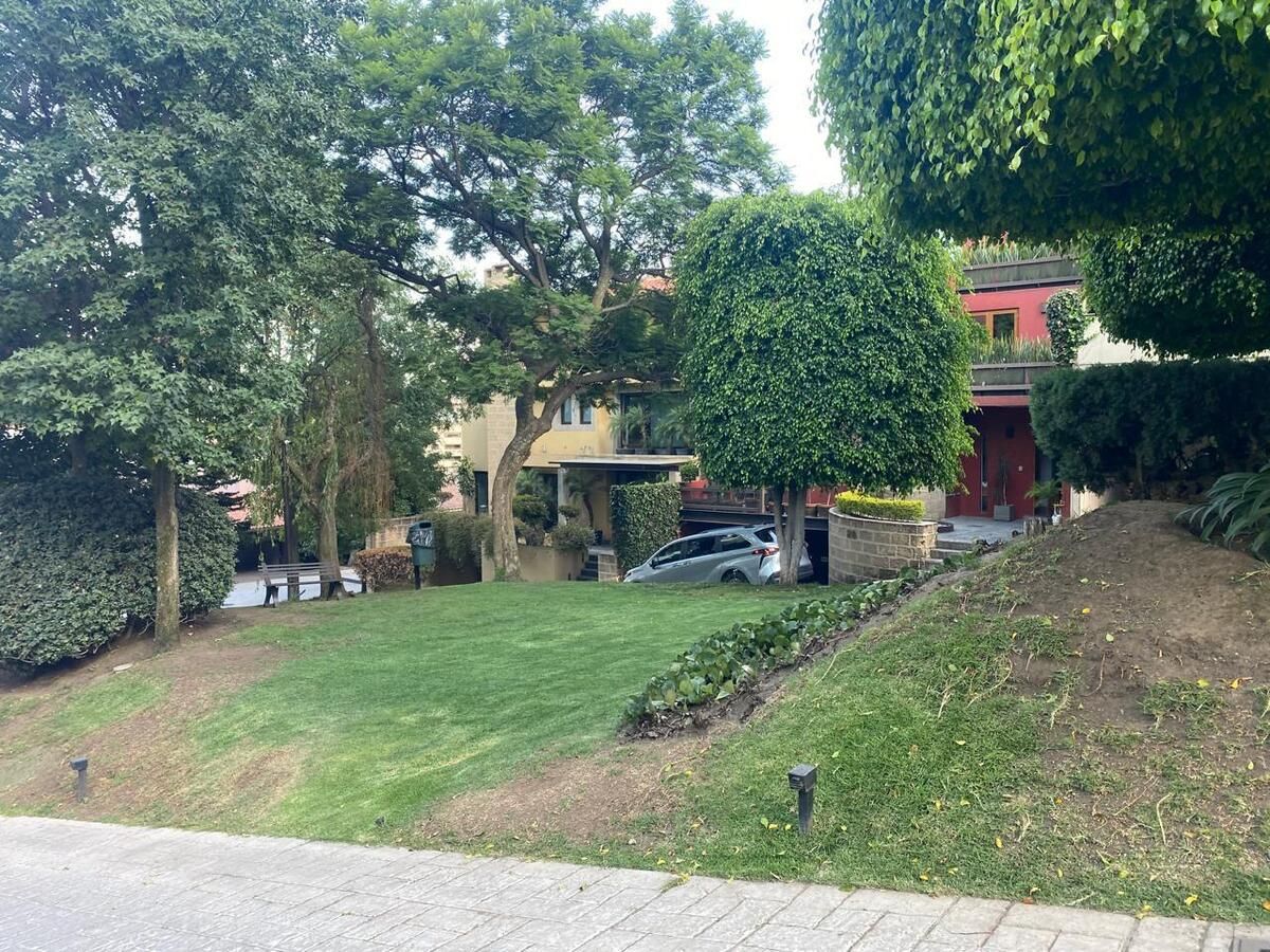 VENTA CASA EN CONDOMINIO BOSQUES DE LAS LOMAS