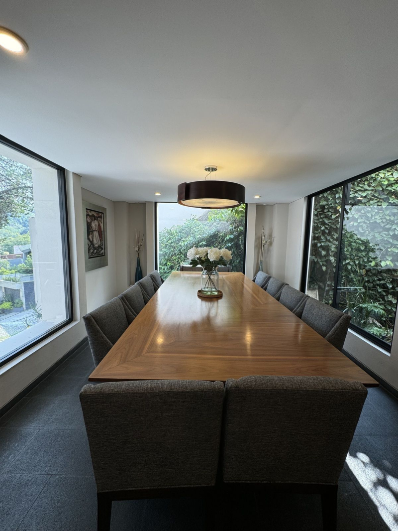 Excelente casa con muy buena ubicación