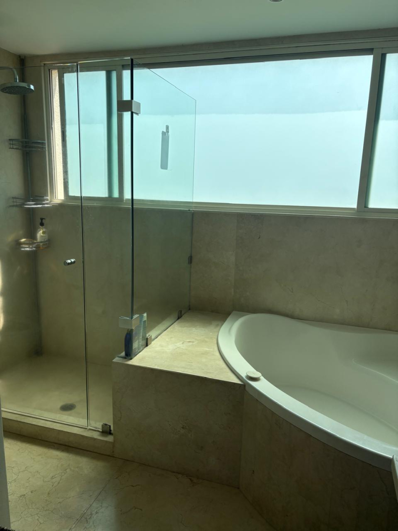 Departamento En Venta, La Enramada, Lomas Country Club