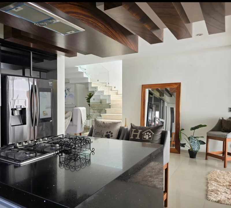 SE VENDE CASA EN CASA FUERTE 