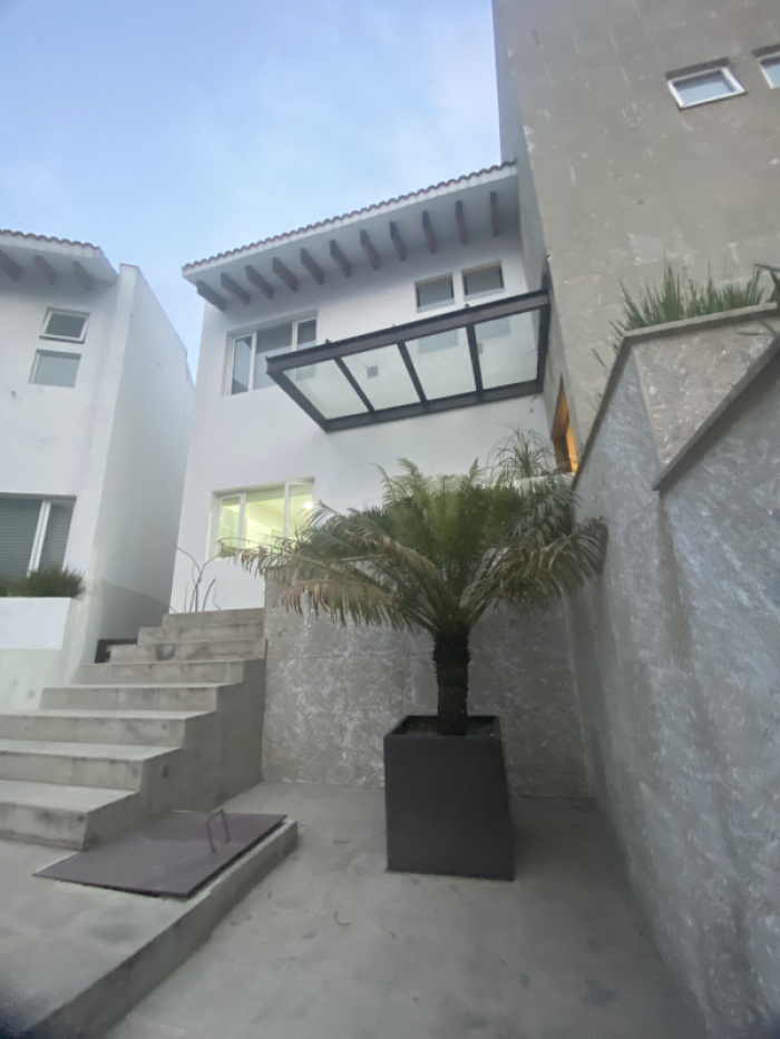 Casa En Venta En Lomas Country Club