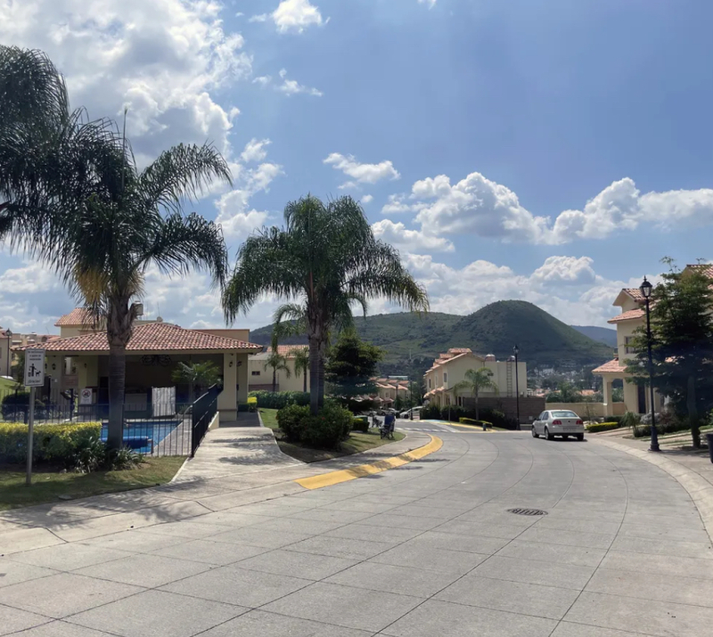 Se vende casa en Alta California