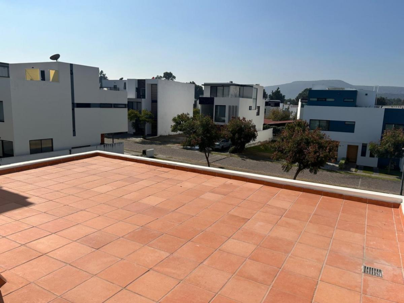 Se Vende Casa En Bosques Vallarta A Un Super Precio
