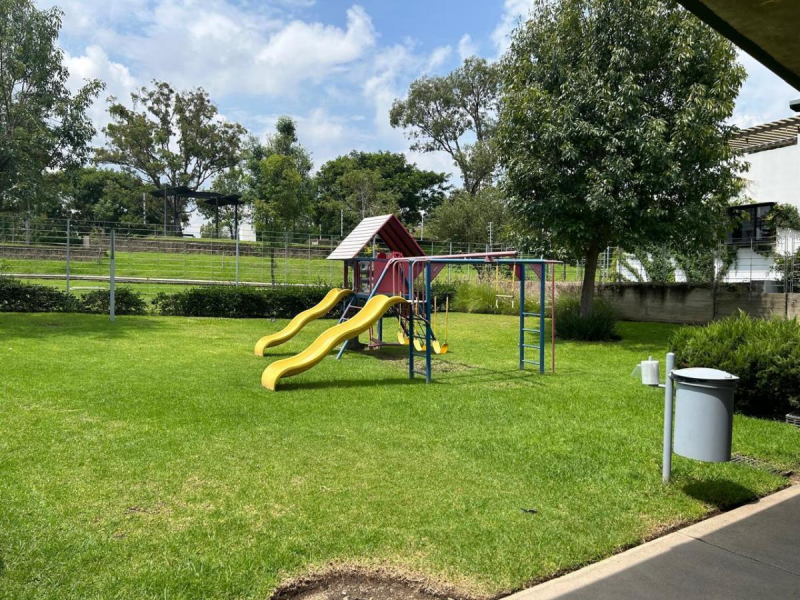 Se Vende Casa En Bosques Vallarta A Un Super Precio