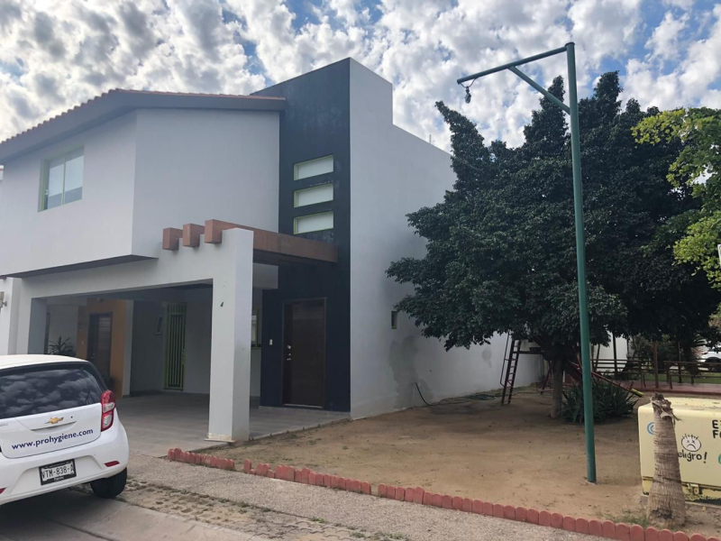 Casa En Renta En Privada La Condesa 