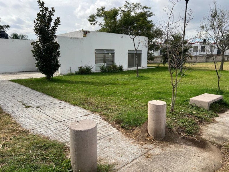 Casa En Renta Junto A Altavista Residencial Zapopan
