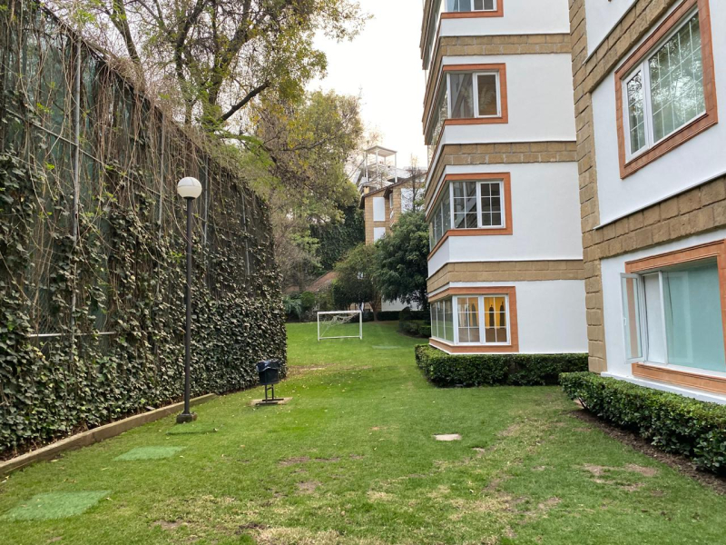 Casa En Venta En Lomas De Bezares