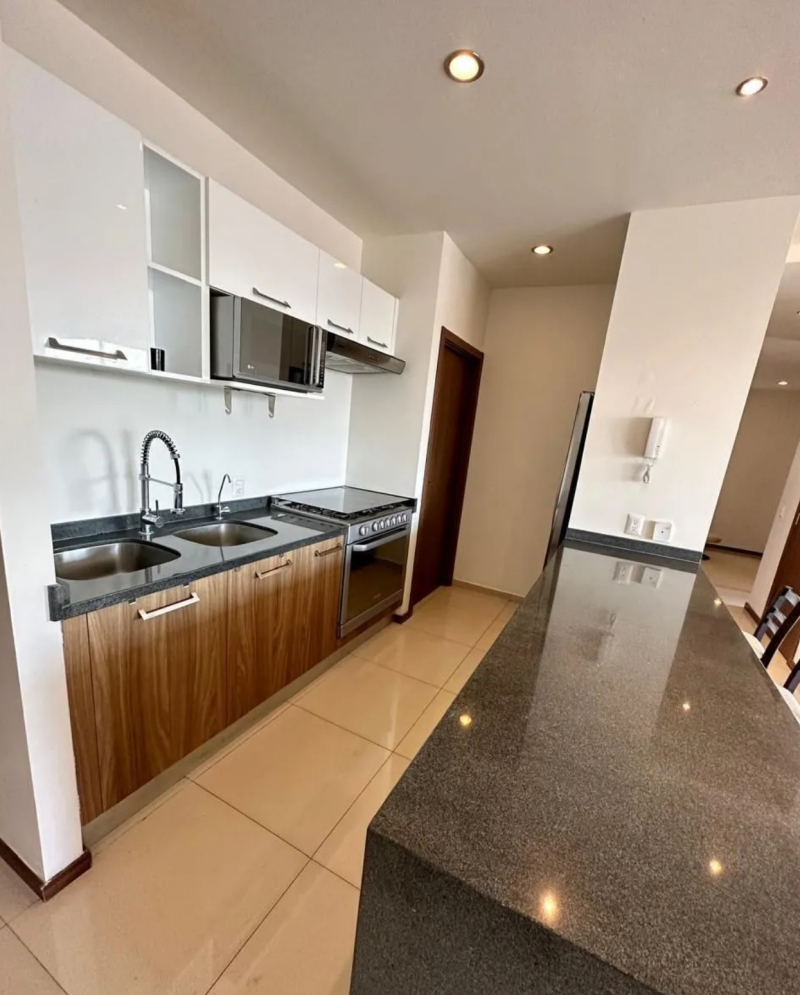 Se Vende Departamento En Colomos Providencia