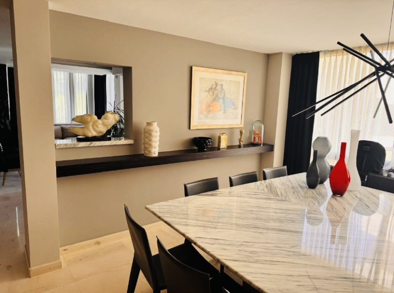 Departamento En Venta En Bosques De Las Lomas, Excelente Vista, Remodelado