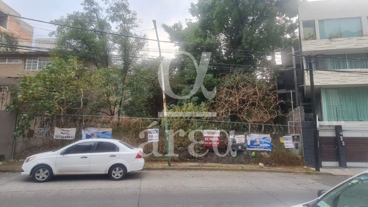 Terreno en Lomas de Tecamachalco en Venta