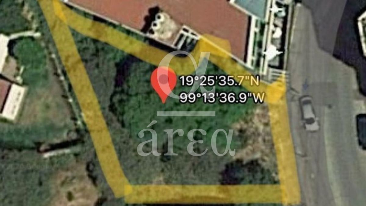 Terreno en Lomas de Tecamachalco en Venta