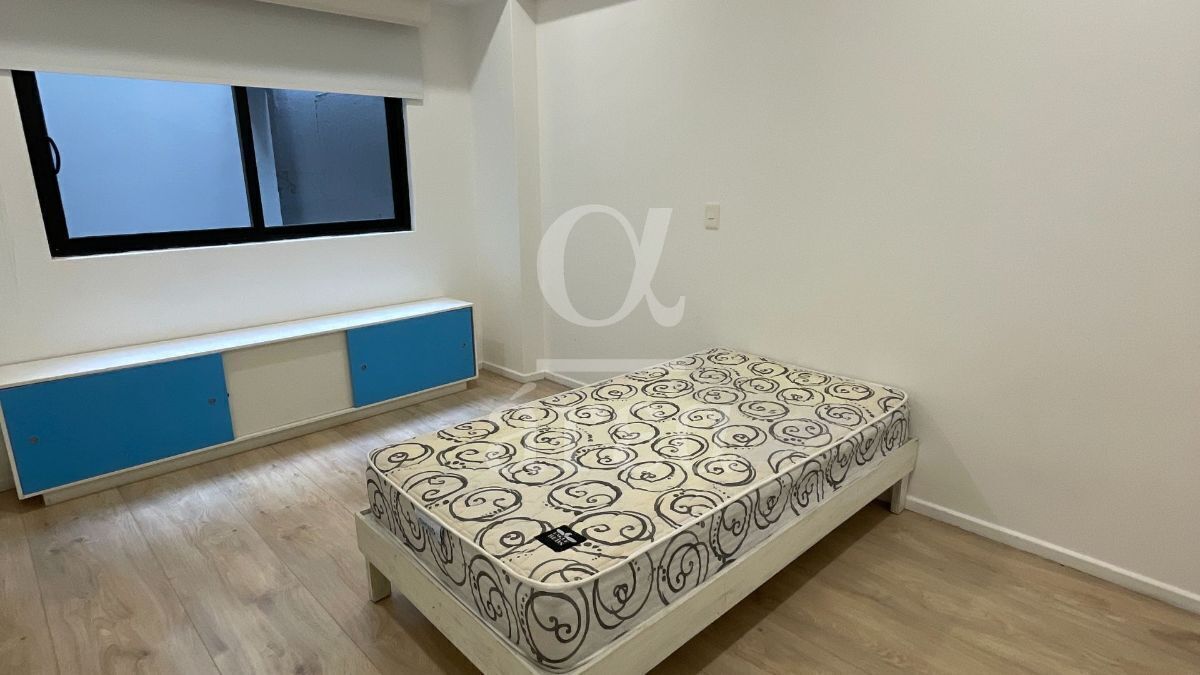 departamento semiamueblado en roma norte en venta en muy buena calle