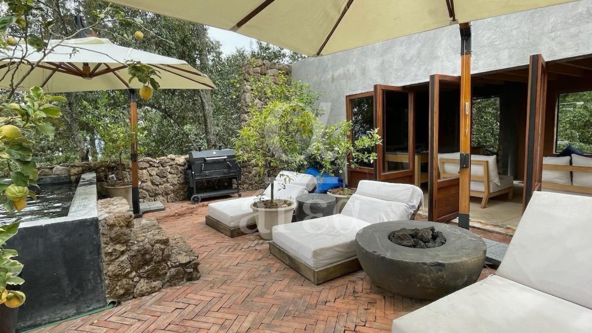 Casa  en Valle de Bravo en Venta