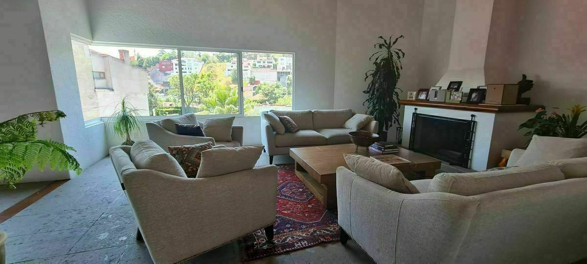 Casa en Venta  en Lomas de Tecamachalco