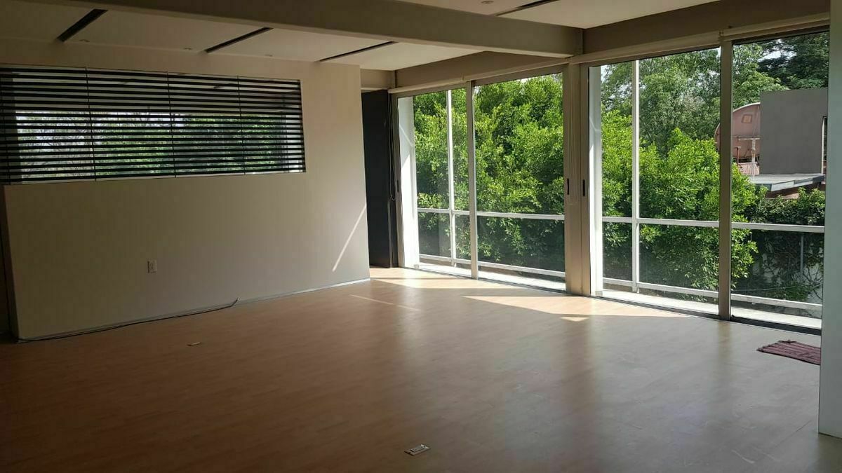 Moderno Edificio en Venta en Virreyes