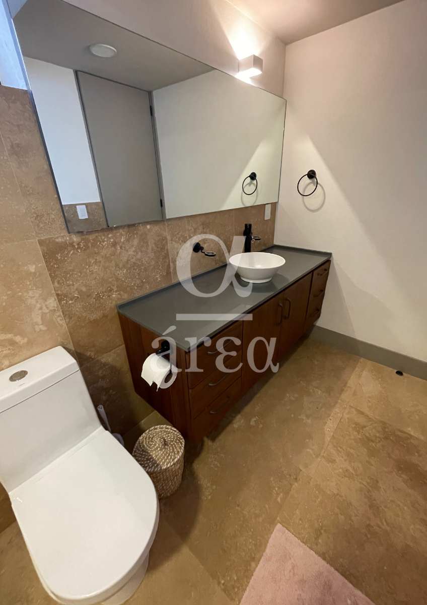 Moderna Casa en Venta cerca de Monte Líbano - en Lomas de Tecamachalco