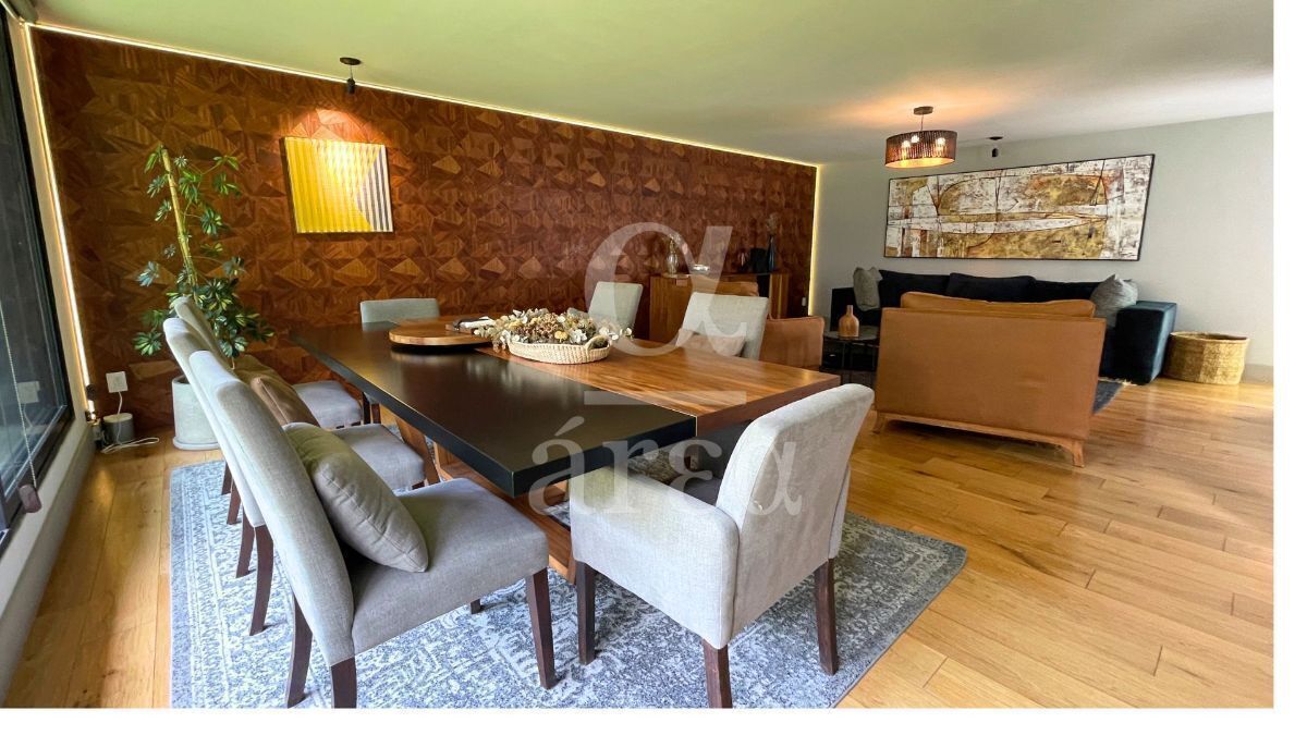 Moderna Casa en Venta cerca de Monte Líbano - en Lomas de Tecamachalco