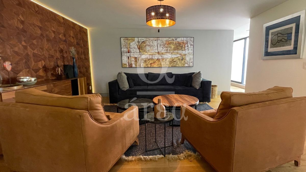 Moderna Casa en Venta cerca de Monte Líbano - en Lomas de Tecamachalco