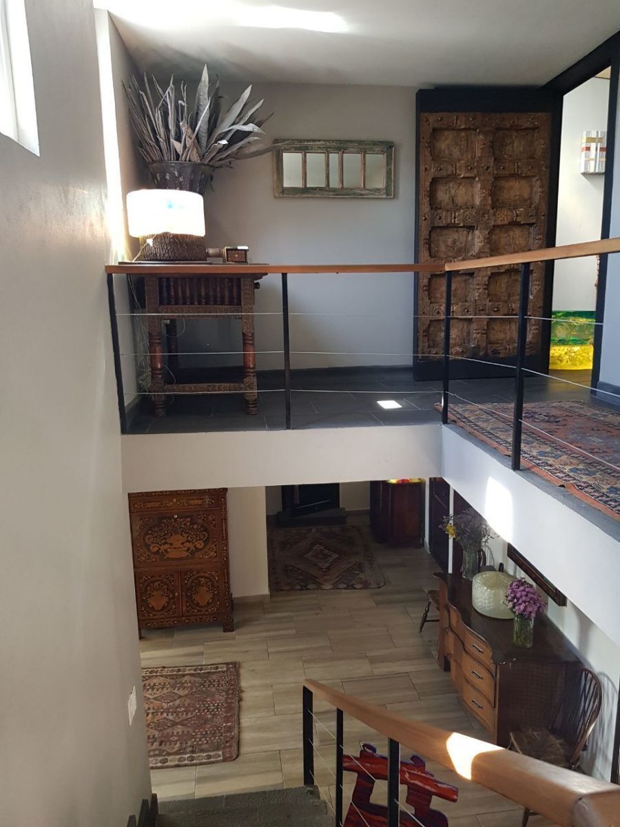 Casa Remodelada en Fraccionamiento de Lomas de Santa Fé en Venta