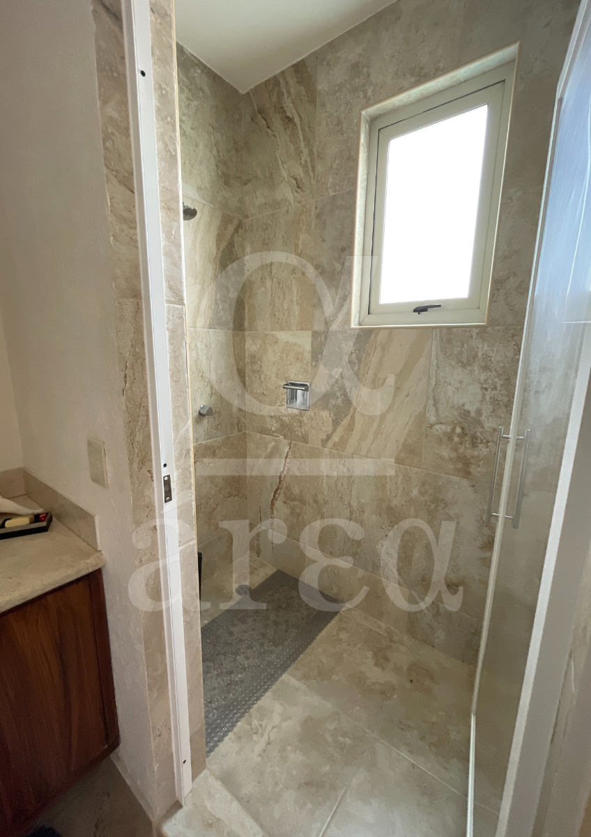 Casa en Condominio Horizontal Lomas de las Palmas en Renta y Venta