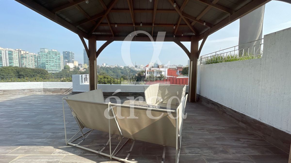 Casa en Condominio Horizontal Lomas de las Palmas en Renta y Venta