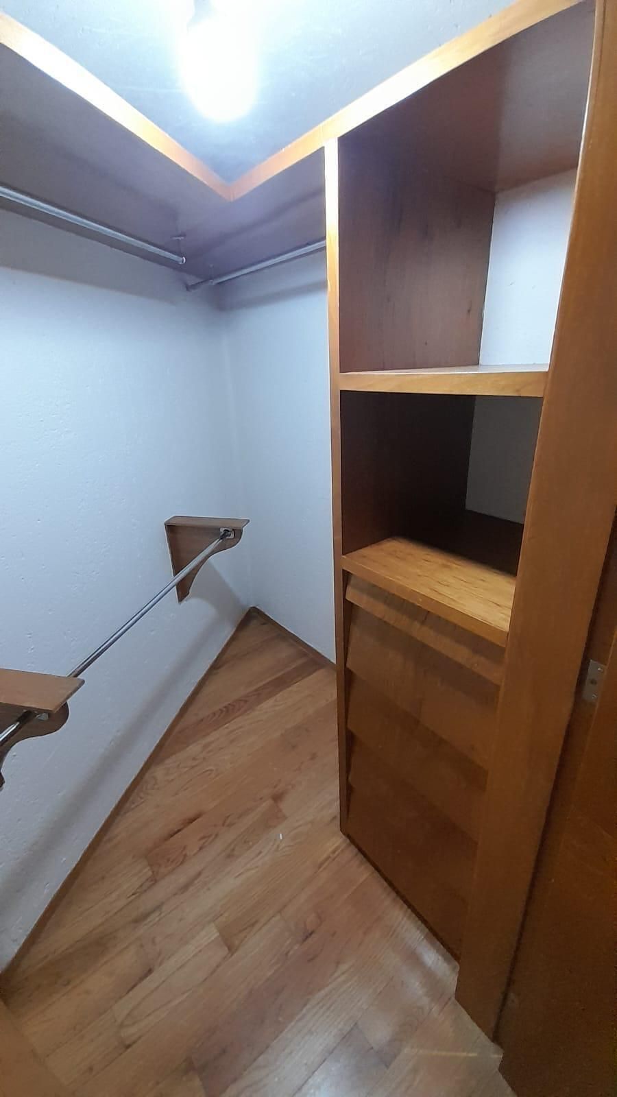 en venta departamento en la del valle