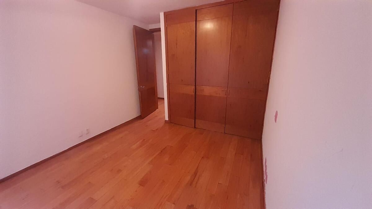 en venta departamento en la del valle