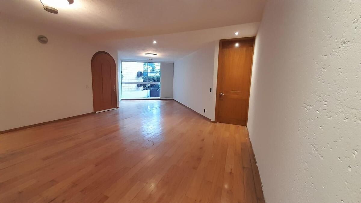 en venta departamento en la del valle