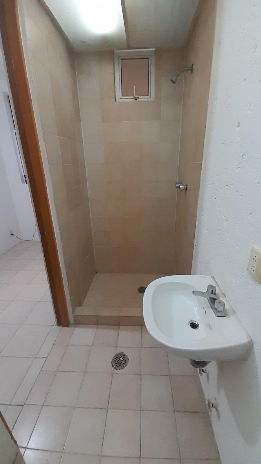 en venta departamento en la del valle