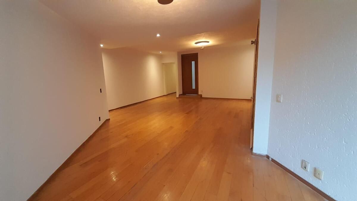 en venta departamento en la del valle
