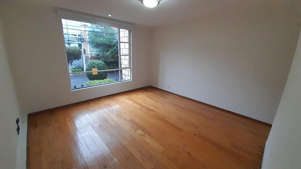 en venta departamento en la del valle