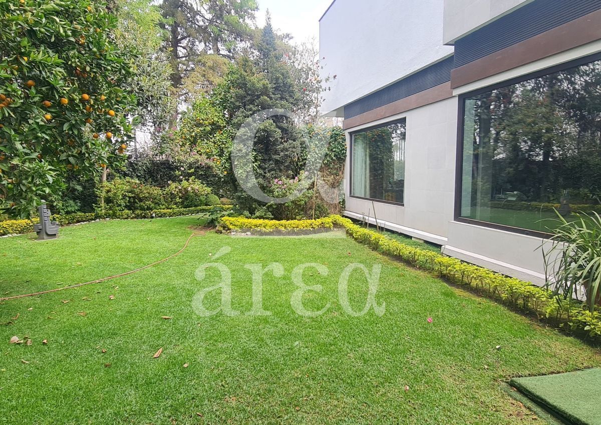 Residencia en Virreyes en Venta