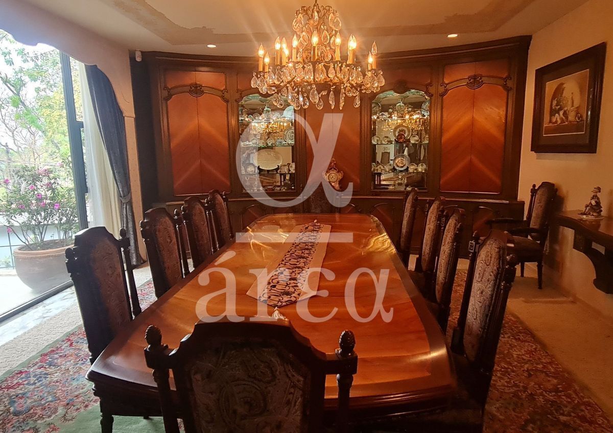 Residencia en Virreyes en Venta
