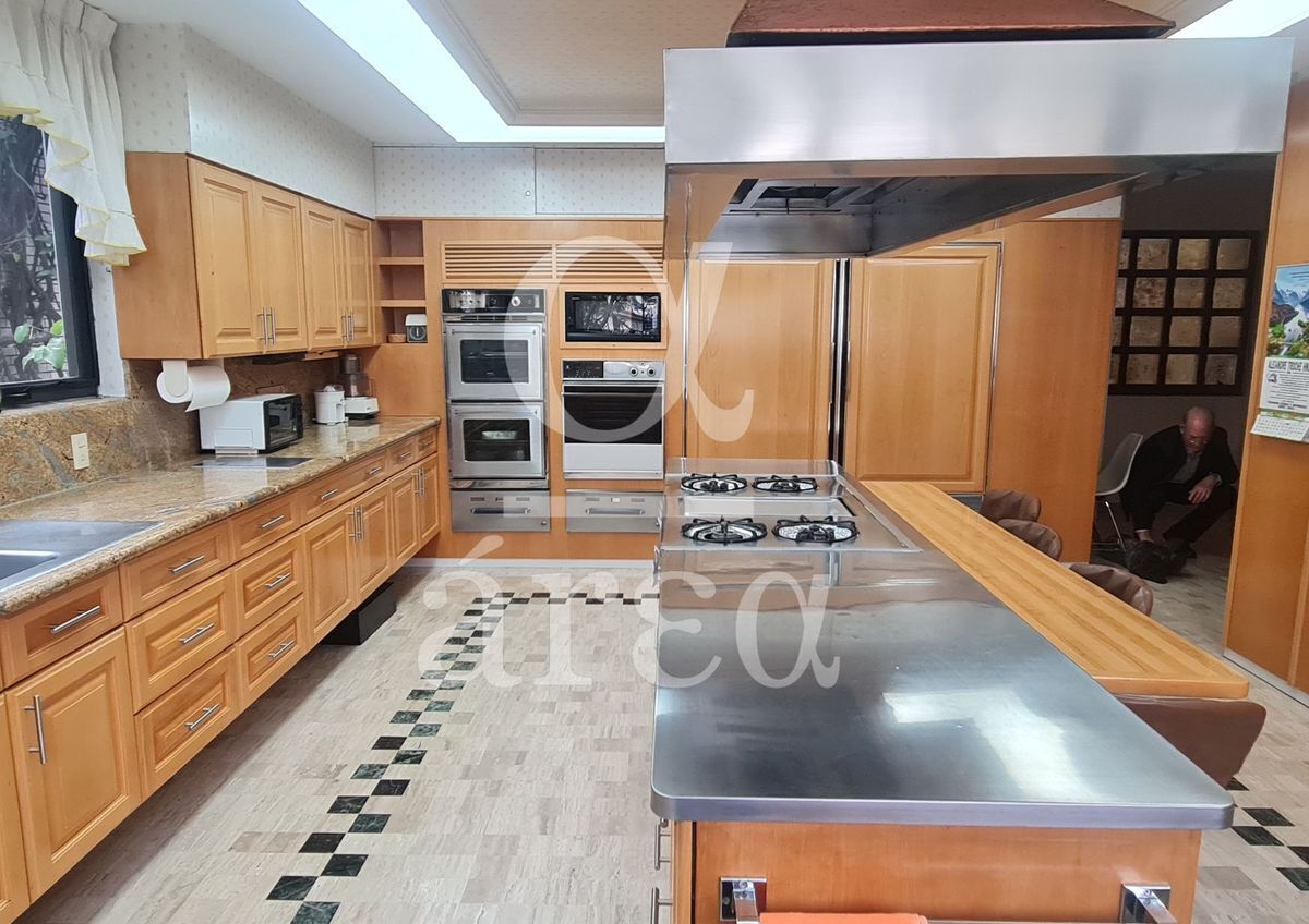 Residencia en Virreyes en Venta