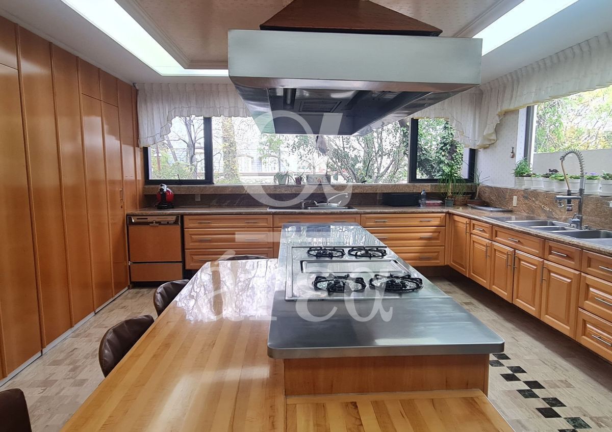 Residencia en Virreyes en Venta