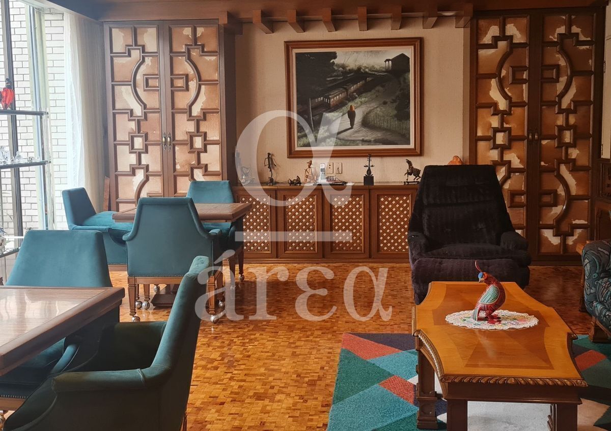 Residencia en Virreyes en Venta